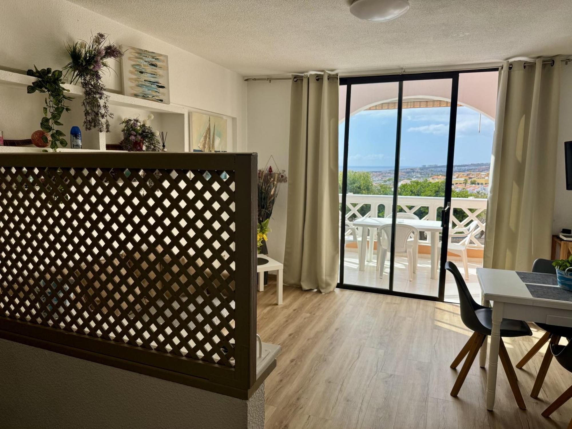 Panoramic Paradise Tenerife Ocean View & Comfort Apartment *